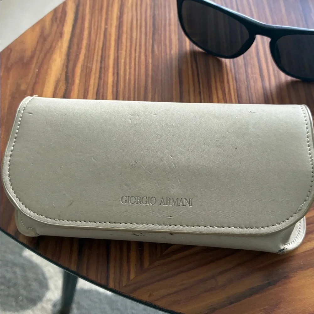 Giorgio Armani classic unisex Black Sunglasses 🕶️ - Picture 5 of 6